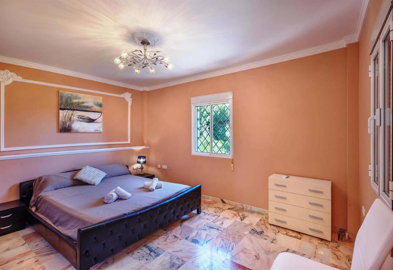 מארבלה Villa Domus Vesta מראה חיצוני תמונה